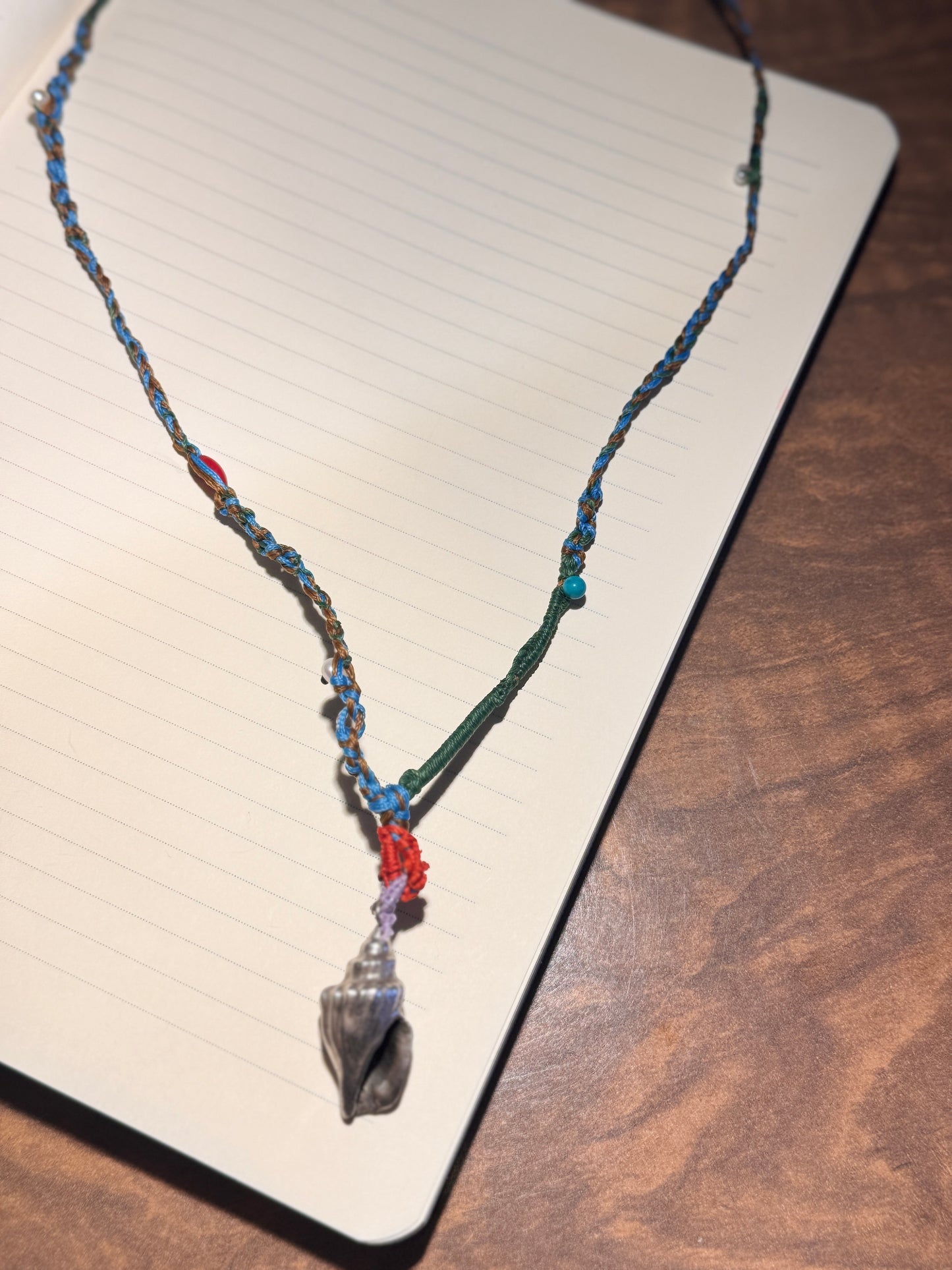 "Ocean Whisper: Handcrafted 925 Shell Pendant with Romantic Threads"